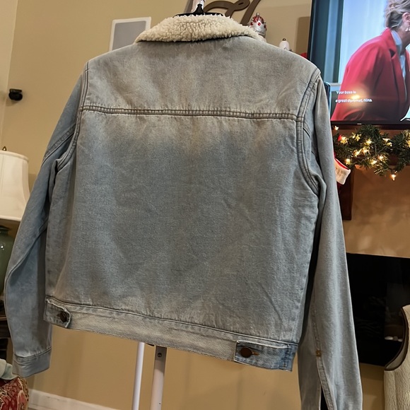 Ashley Vintage Charm denim jacket. Faux fur lining on the inside, Size S - Picture 5 of 5